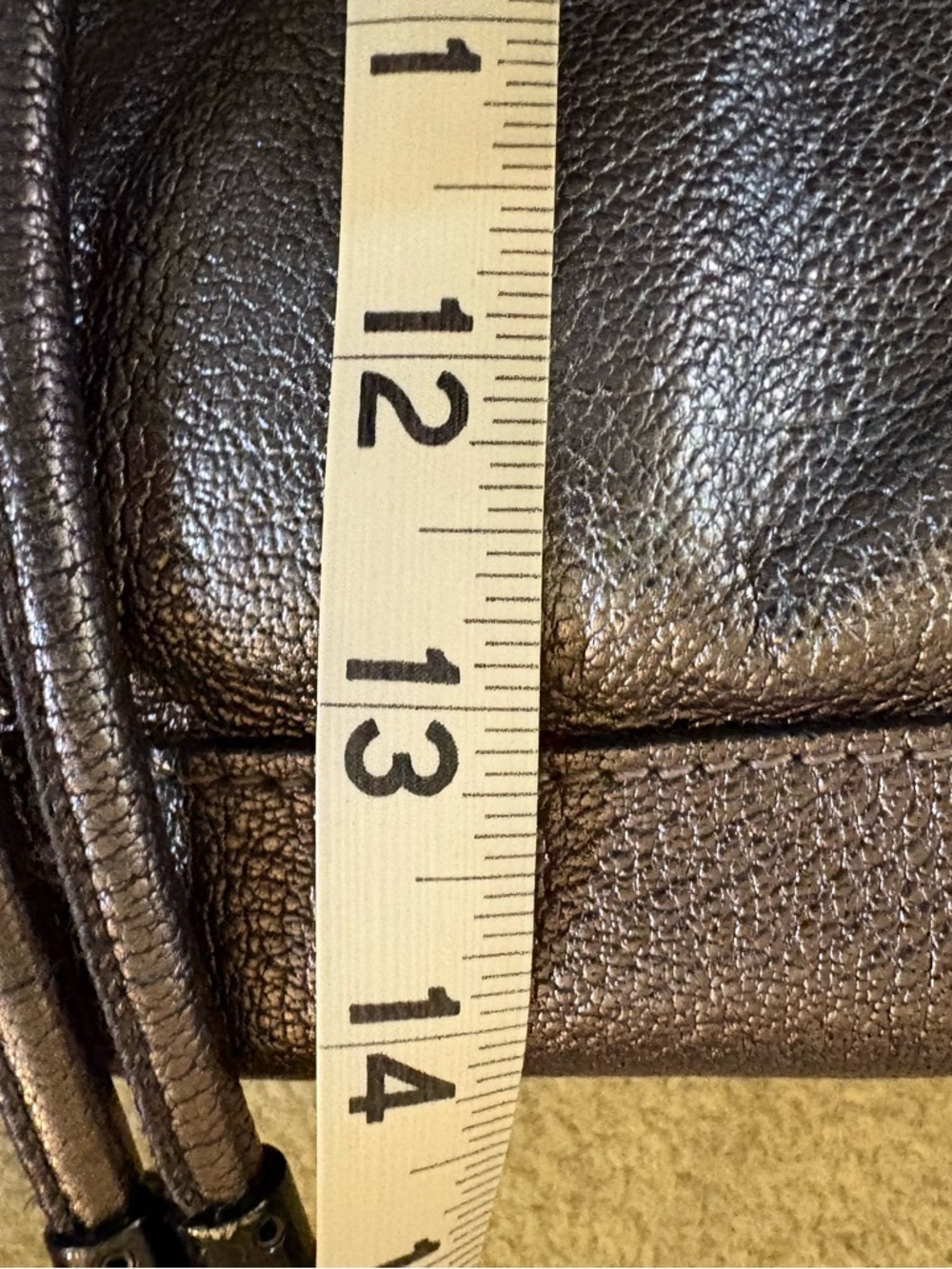 BURBERRY Silver Pebbled Leather Salisbury Hobo from Established 1856 Collection - Picture 6 of 16